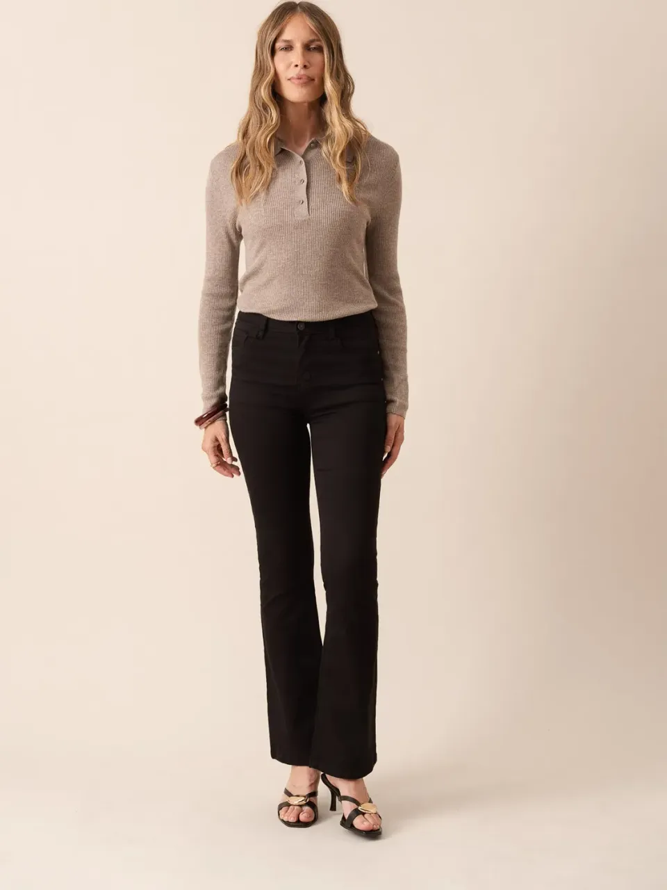 Oraije Emma jeans flare neri vita semi-alta