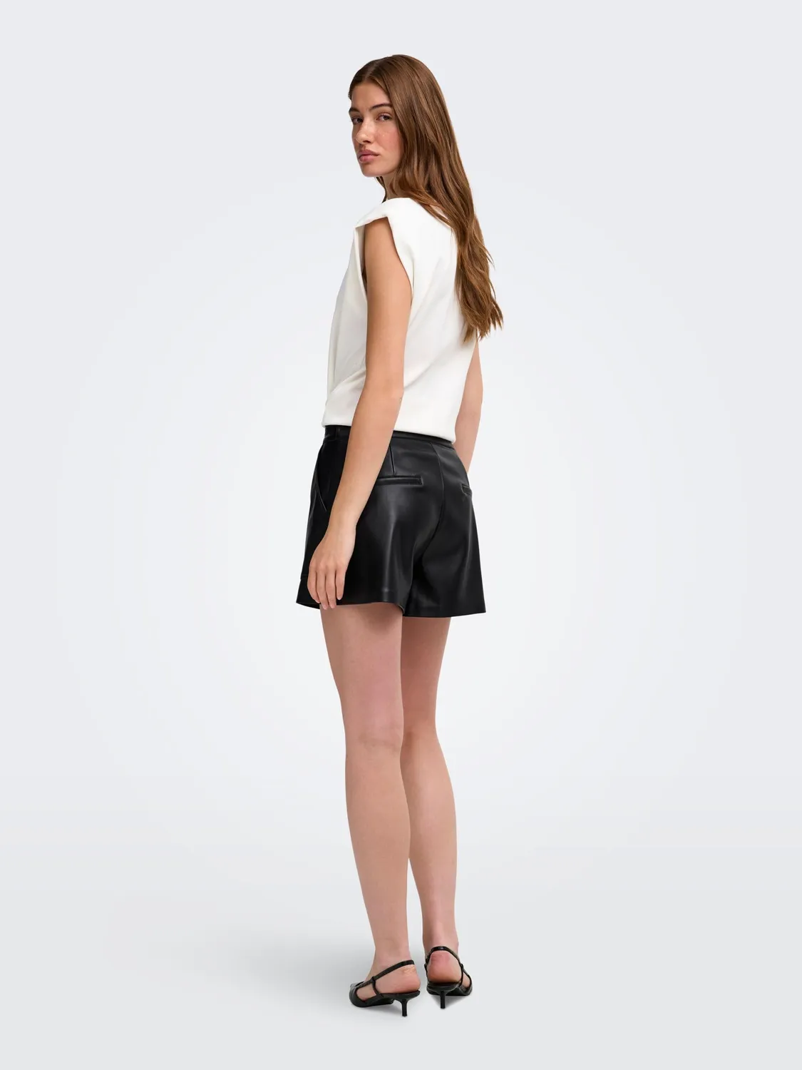 Only Onltricia Shorts Ecopelle Donna L Neri Baggy