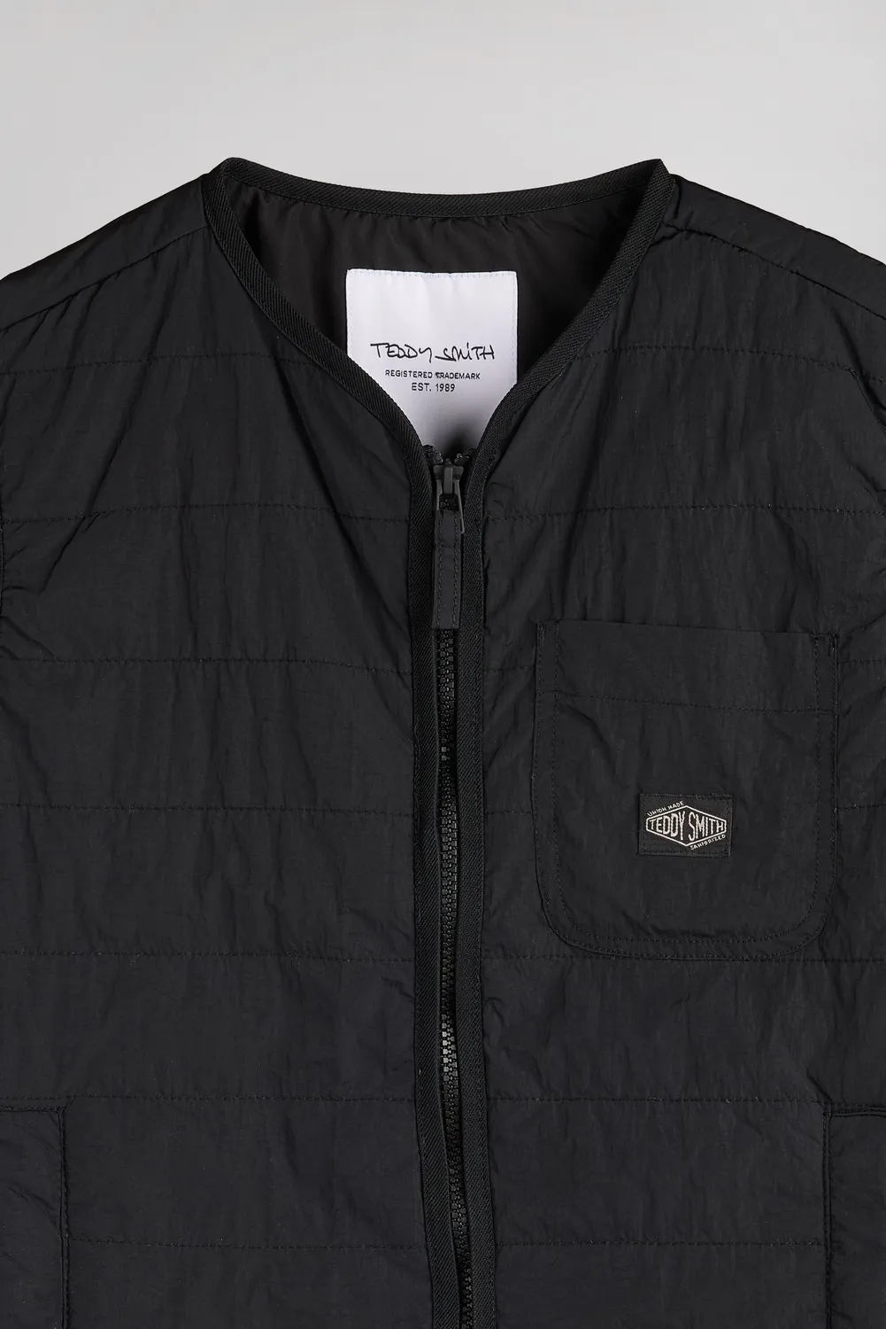 Teddy Smith B-Nours Jr gilet nero trapuntato