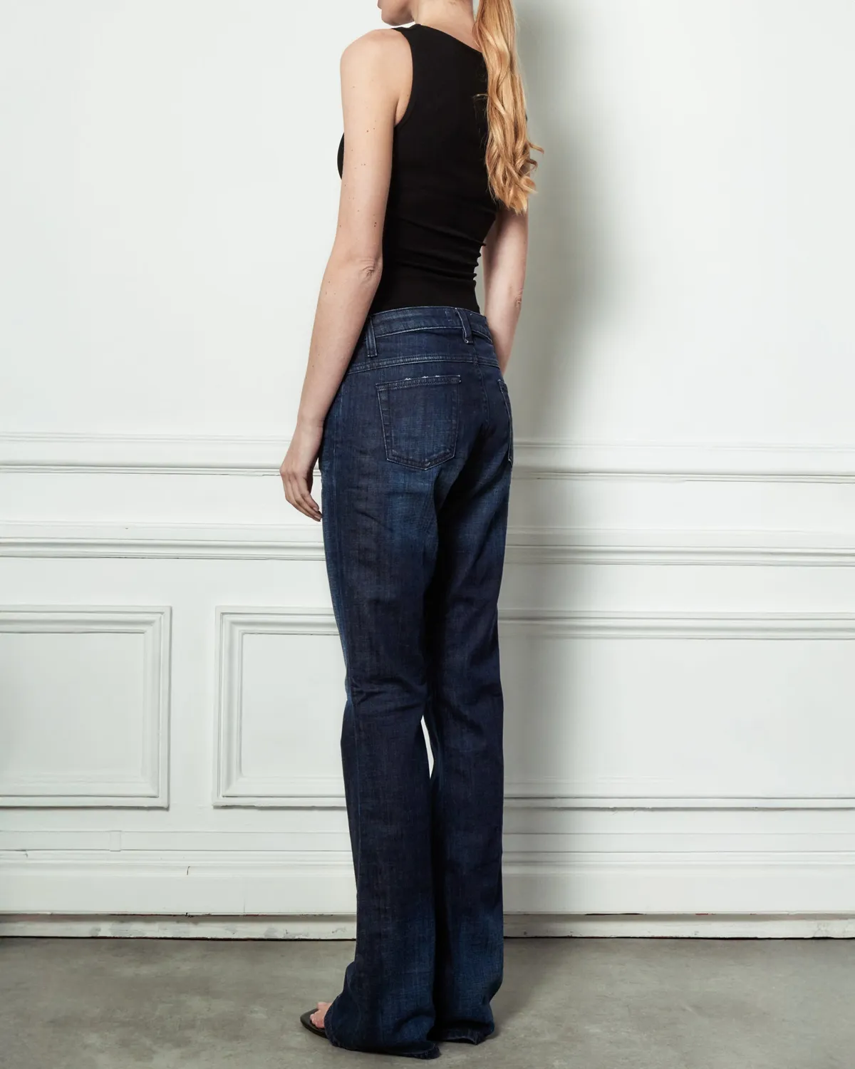 acquaverde Sienna jeans zampa worn dark mid-rise