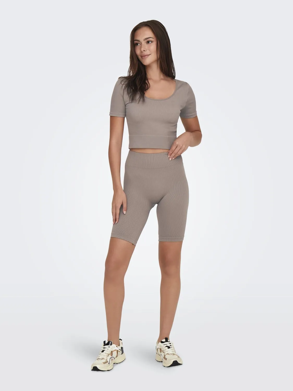 ONLY Onpjaia Life Top Crop S-M sportivo nero cuciture