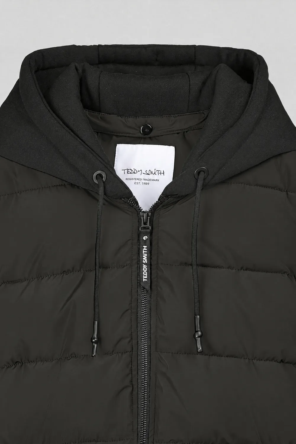Teddy Smith B-East piumino con cappuccio nero impermeabile
