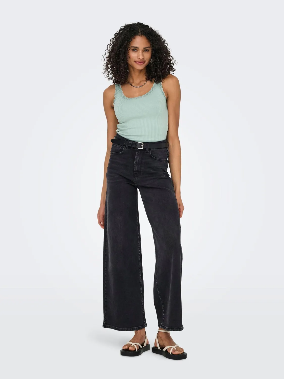 ONLY Onlsara Sharai canotta donna con pizzo nero