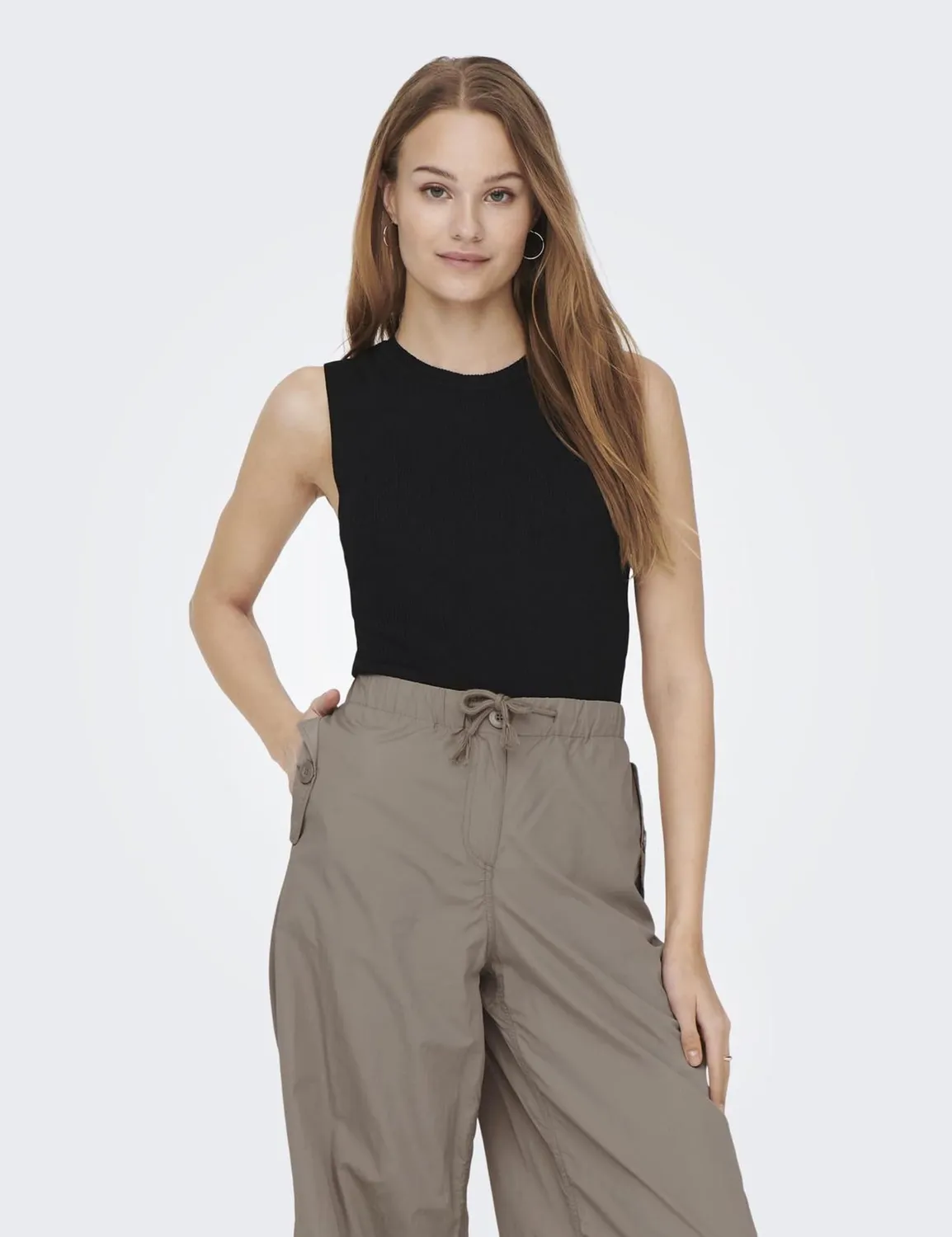 Only Majli Top Donna in Maglia Smanicato Scollo Tondo
