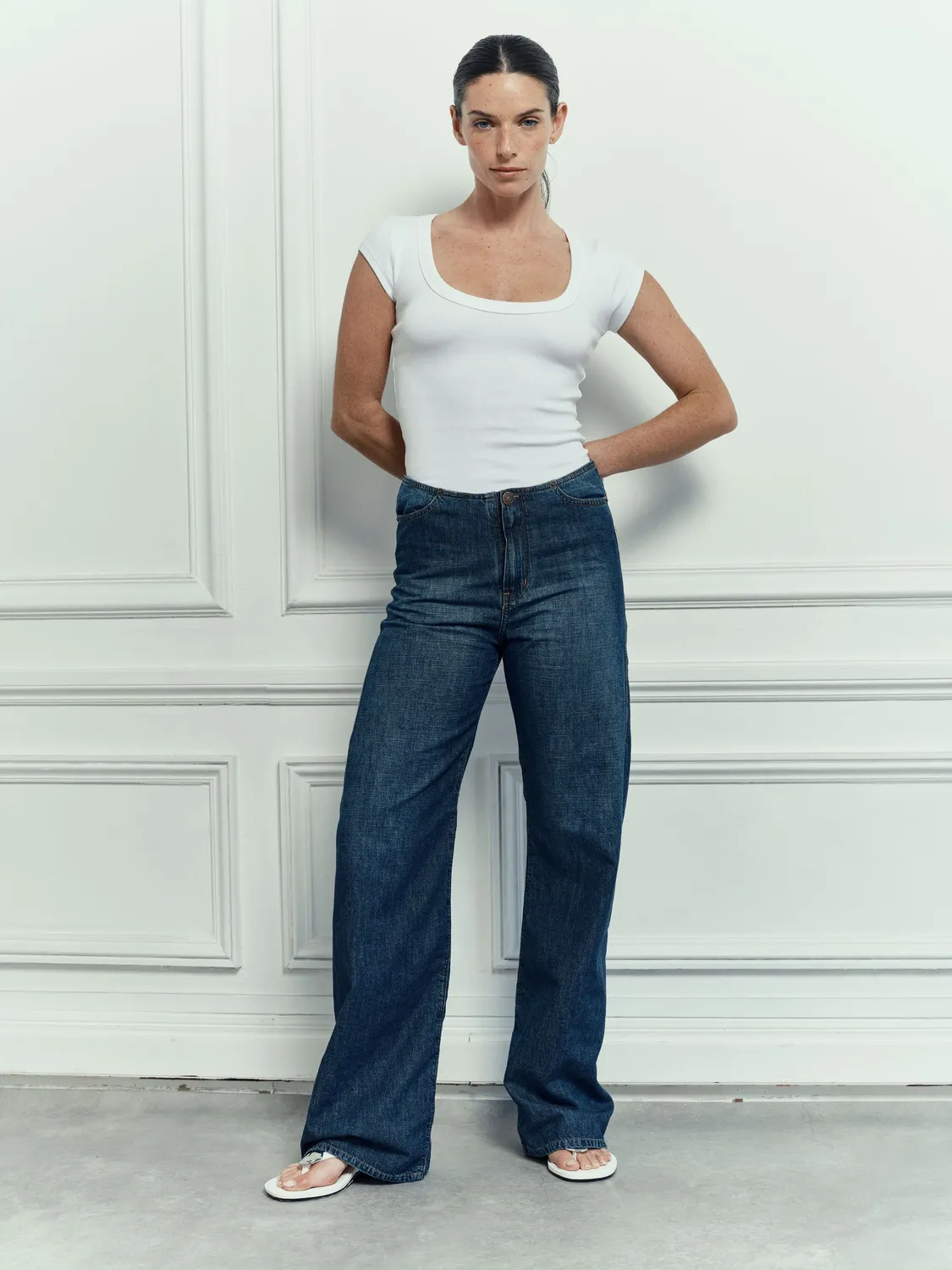 Acquaverde Amelia jeans ampi Aged Wash denim leggero