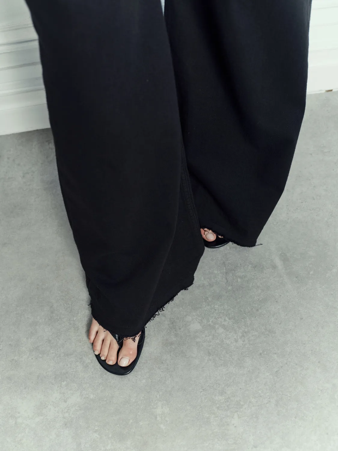 Acquaverde Soul pantaloni svasati Black Stone sfrangiati