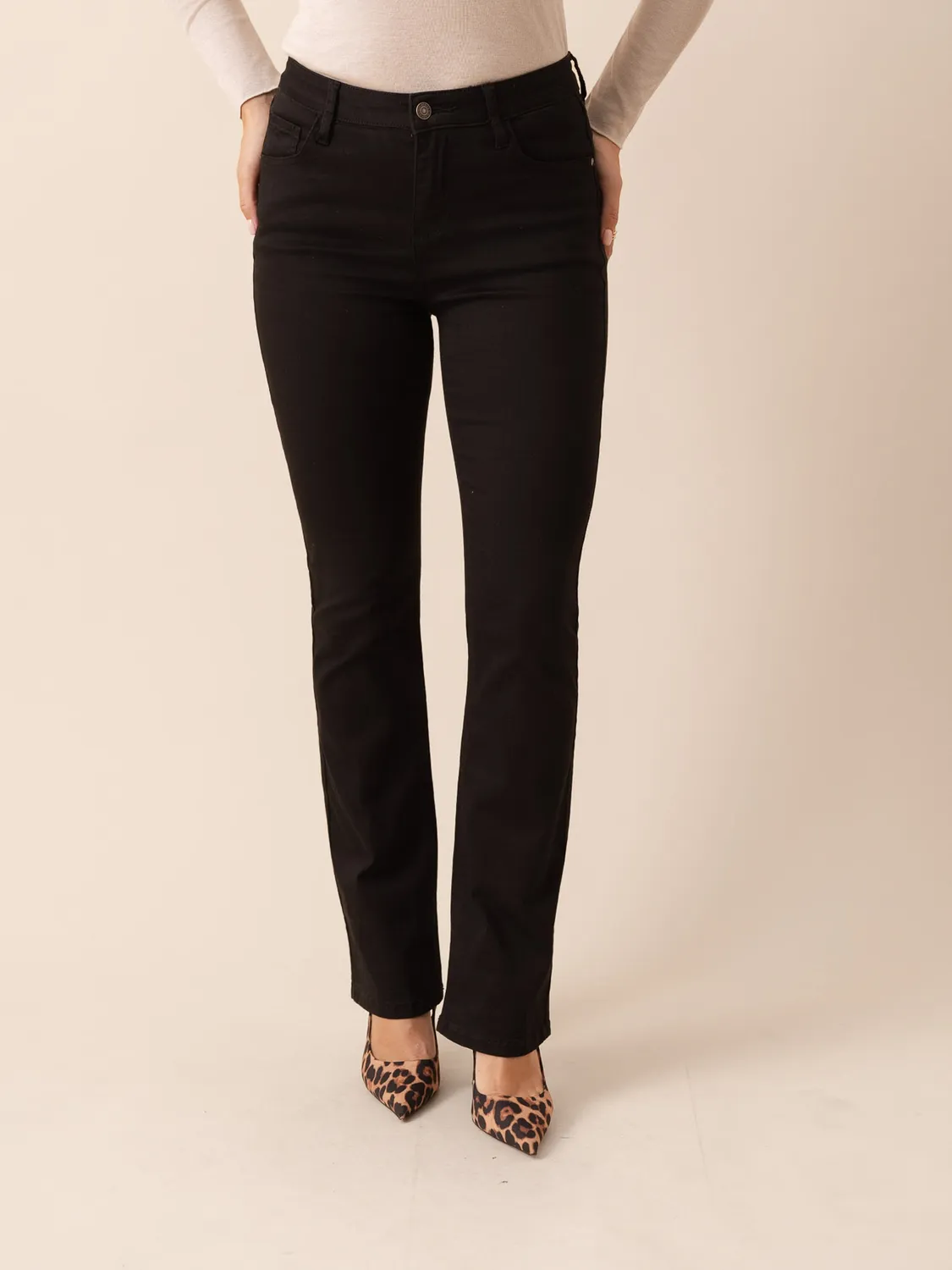 Oraije Bella jeans bootcut nero elegante