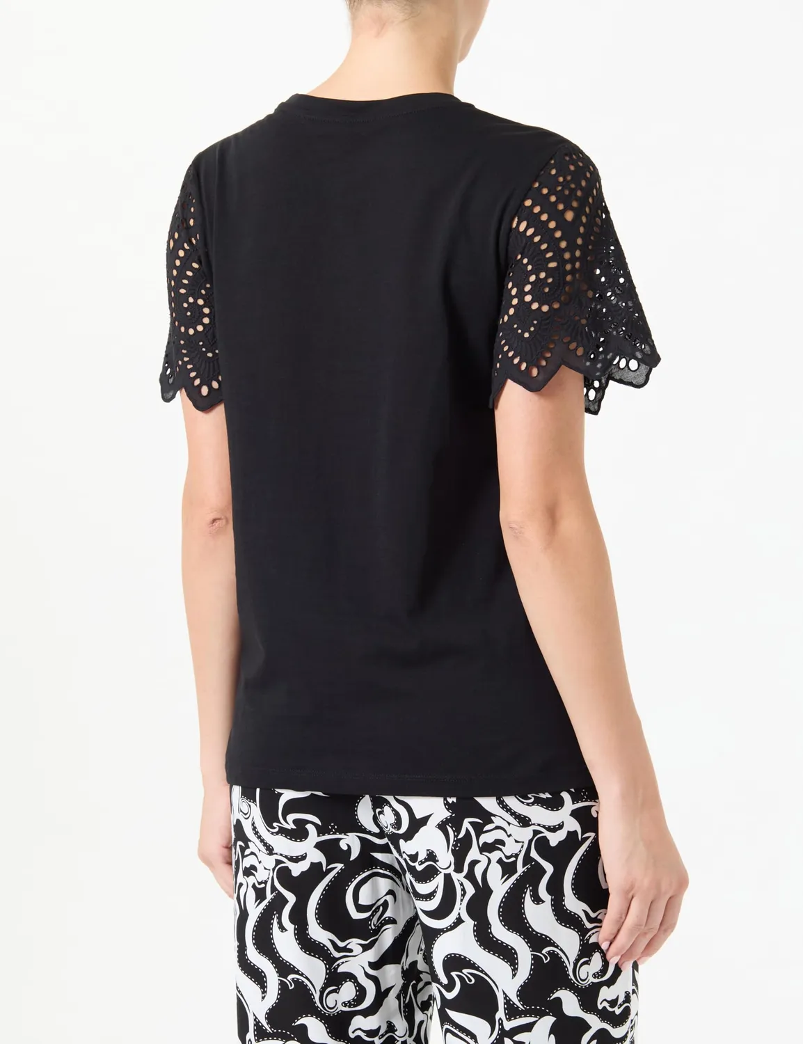 ONLY Onlebba Life Top in Pizzo Nero manica corta