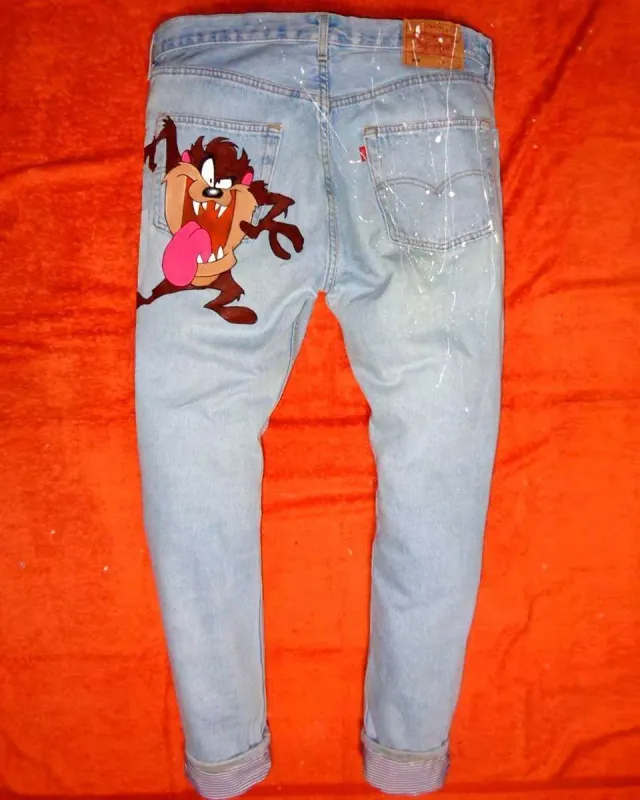 Never Say Never jeans Levi's vintage Taz base chiara dipinti a mano