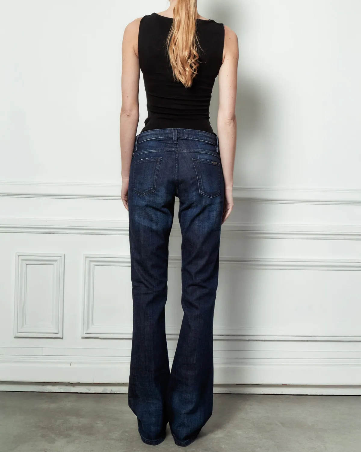 acquaverde Sienna jeans zampa worn dark mid-rise