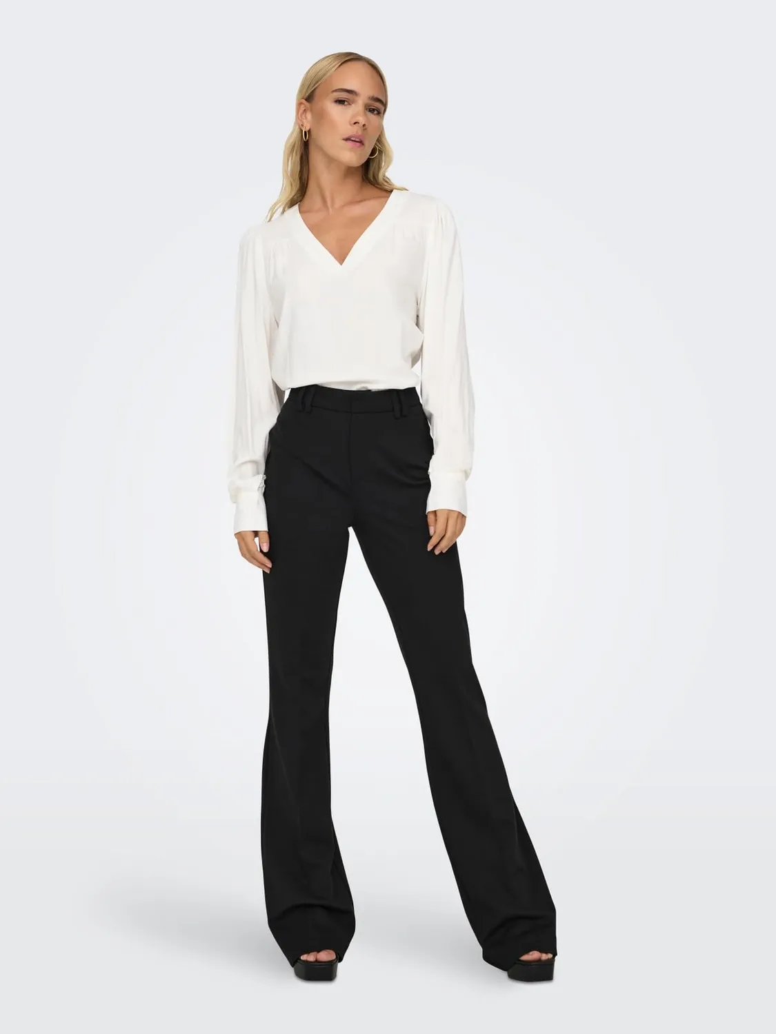 ONLY Onlblush Mid SK Flared DNM Tai864 Noos jeans neri 36W/32L