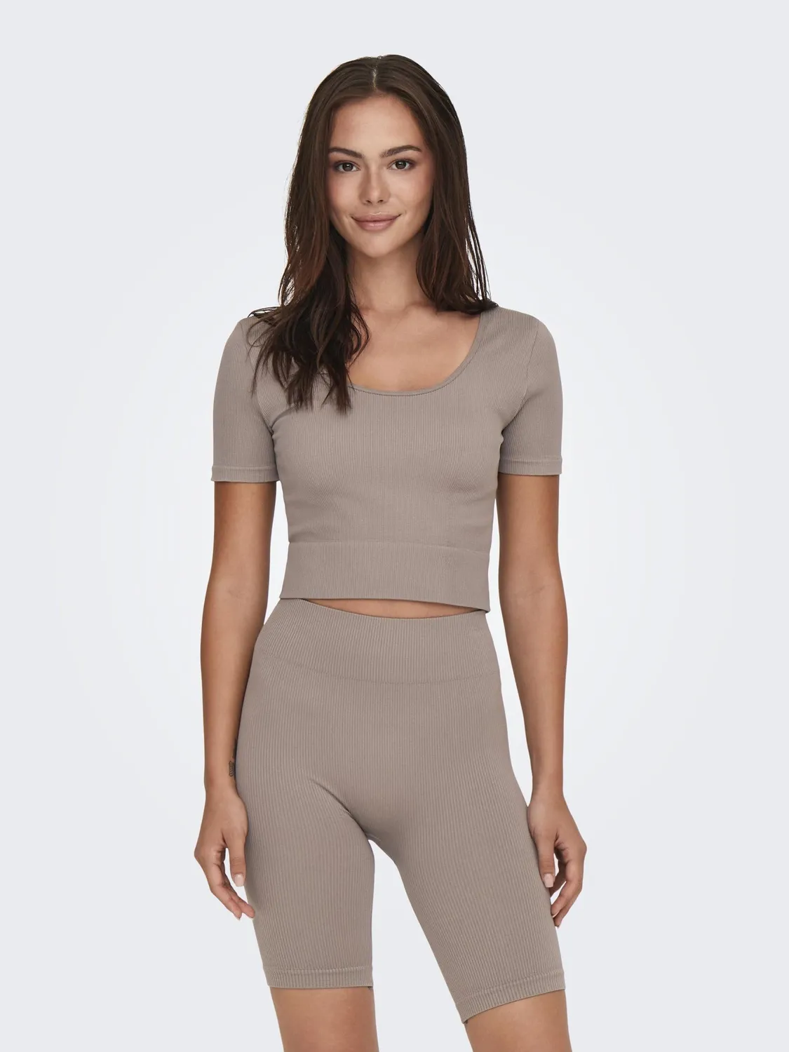 ONLY Onpjaia Life Top Crop S-M sportivo nero cuciture